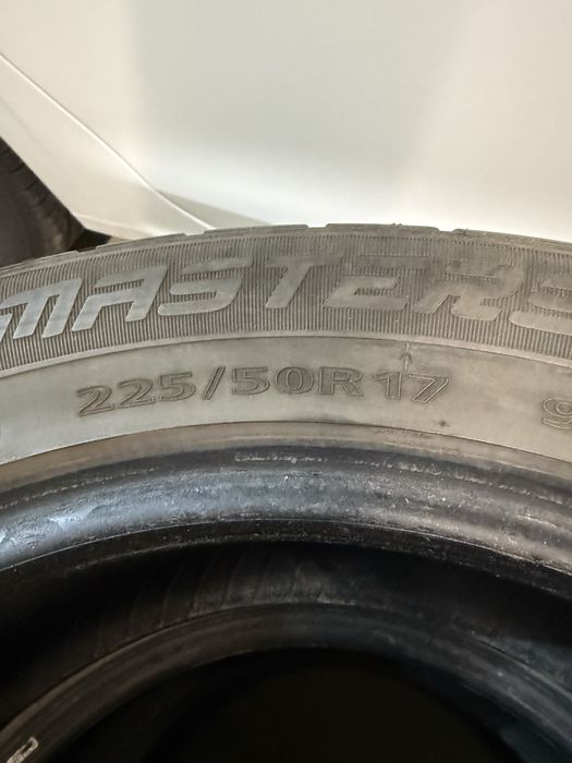 Komplet opon całorocznych 225/50/17 Mastrersteel