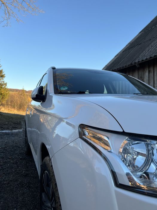 Mitsubishi Outlander 2012