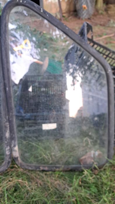 Szyby tylne do malucha , fiat  126p