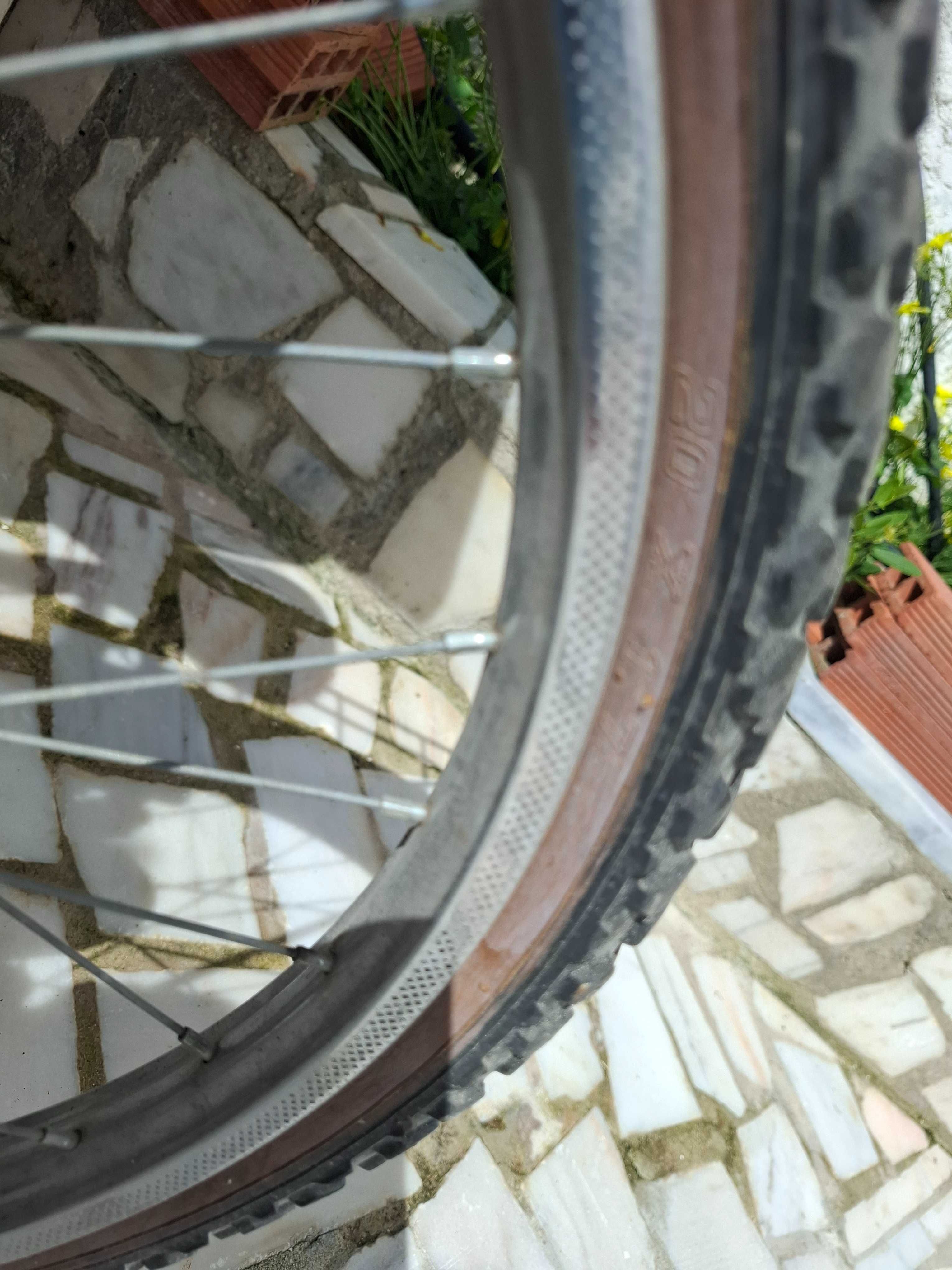 3 Bicicletas roda 26