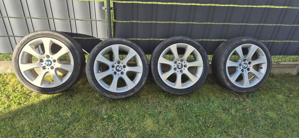 Koła opony felgi bmw  245 40 r18 letnie