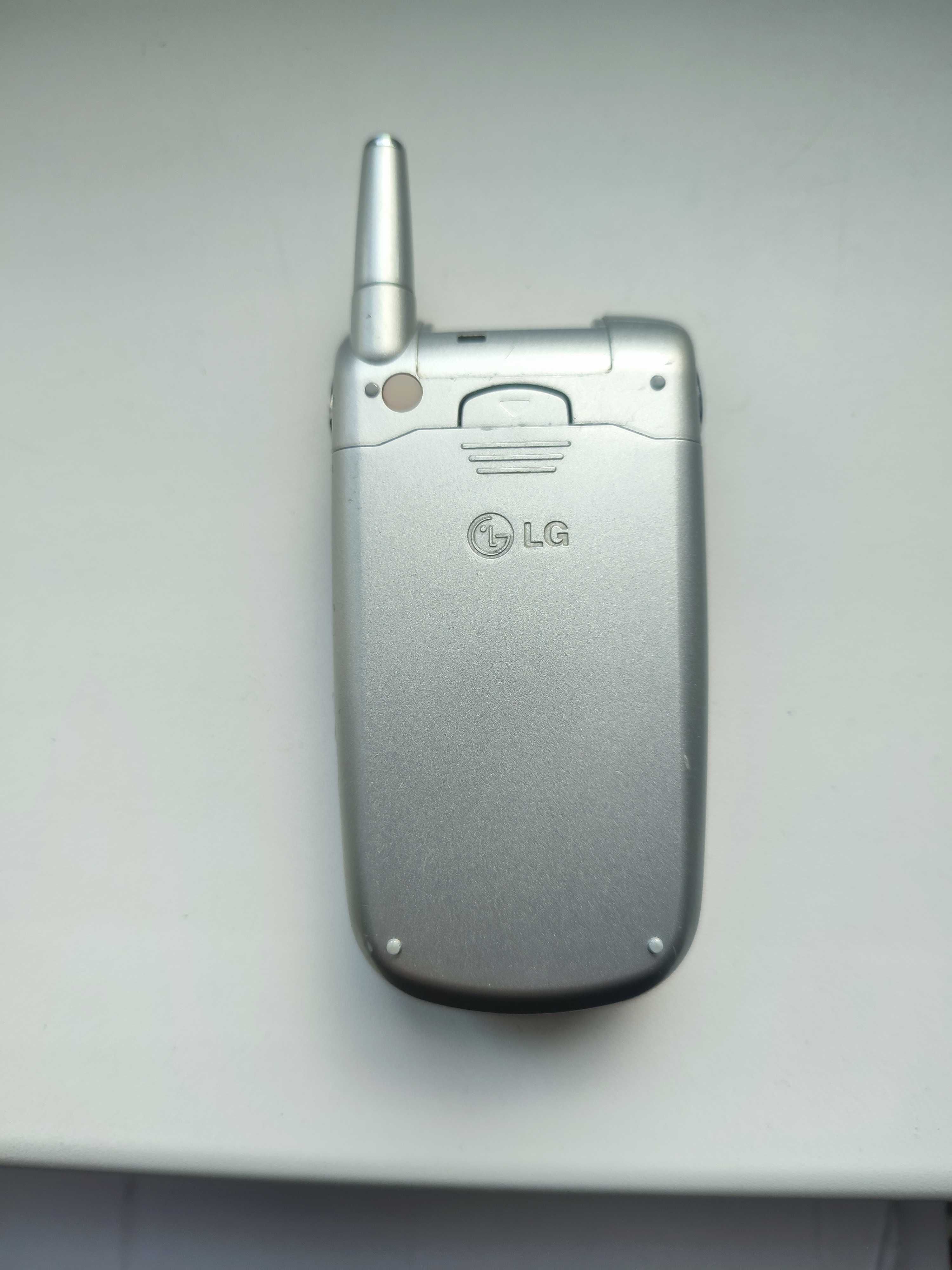 Ретро телефон LG U8380