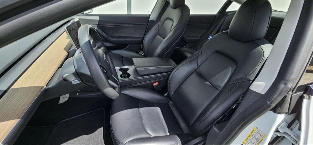 TESLA MODEL 3 STANDART RANGE PLUS  BRANCO PÉROLA