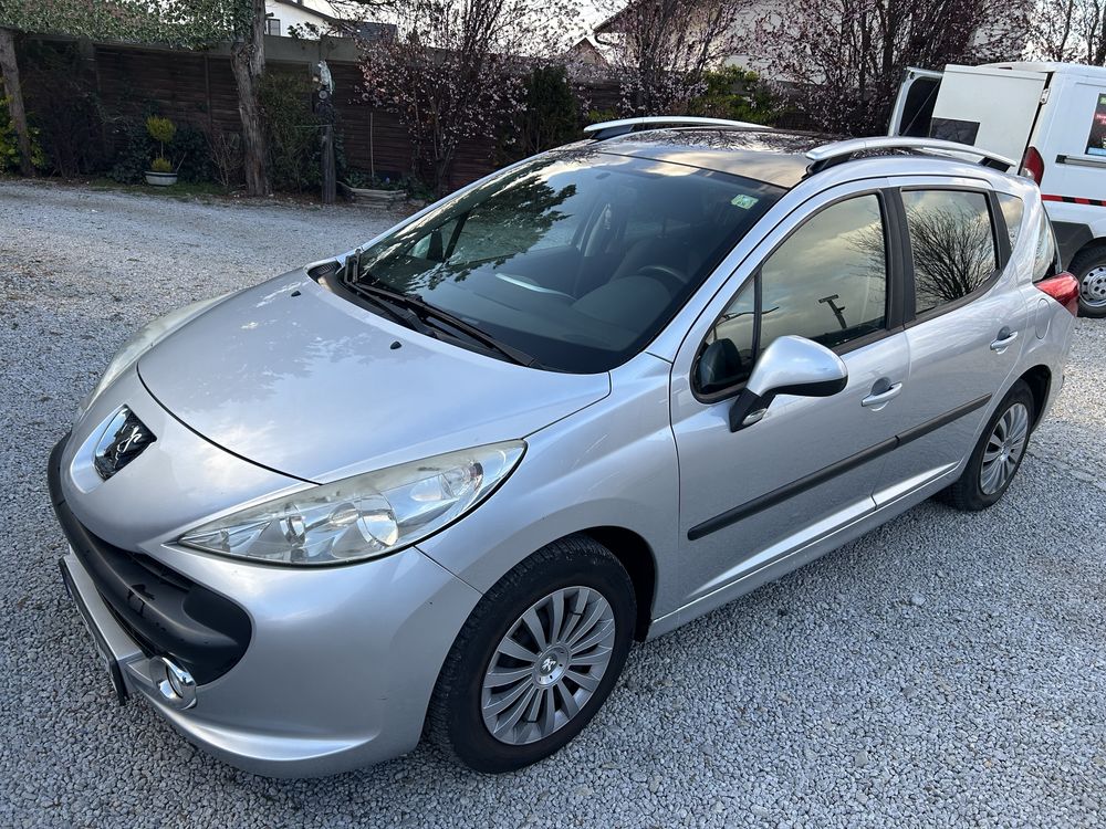 Peugeot 207 SW 2009r. 1.4bp, klima, panorama
