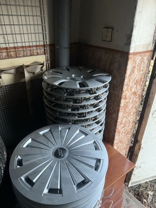 КОВПАКИ AUDI r16 A3 A4 A6 8K0 601 147 4 штуки VW Volkswagen Skoda Seat