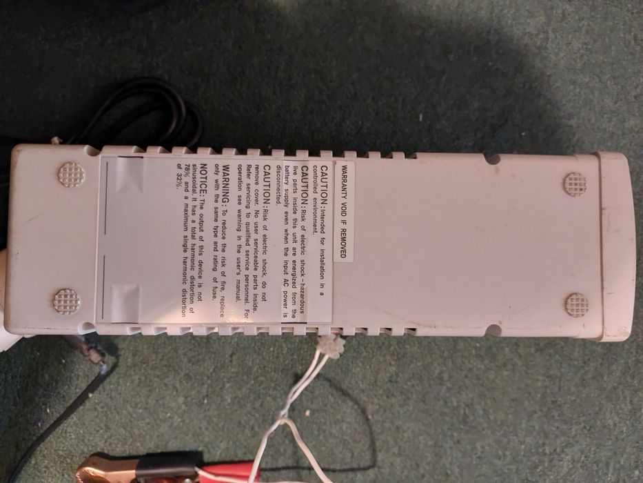 Інвертор БДЖ 12v-220v