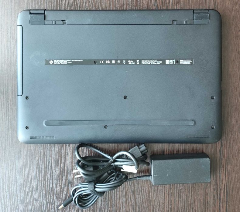 Ноутбук HP 15ac107ng, Core i3, Ram 4 Gb, Hdd 500 Gb, подвійна графіка.