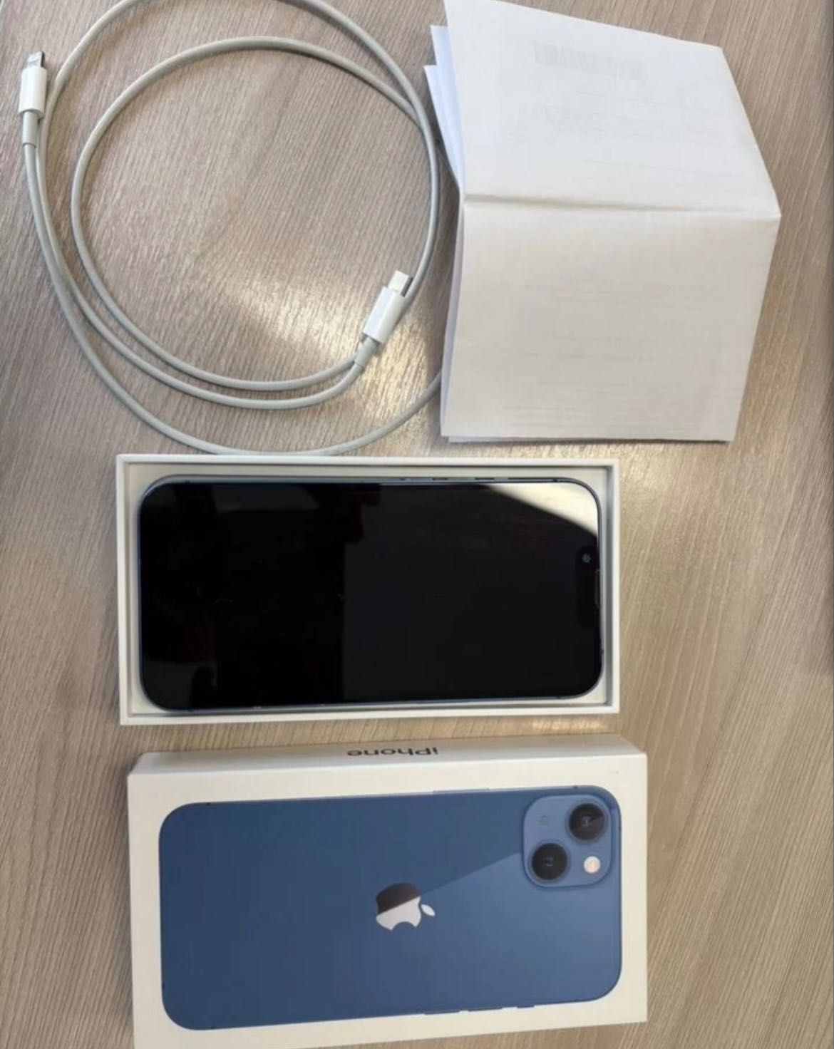 Продам iPhone 13 На 128