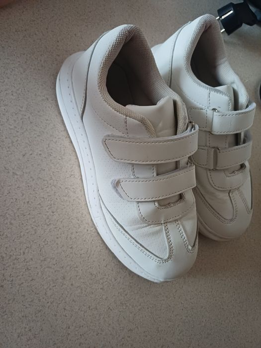 Кеди білі  кросівки