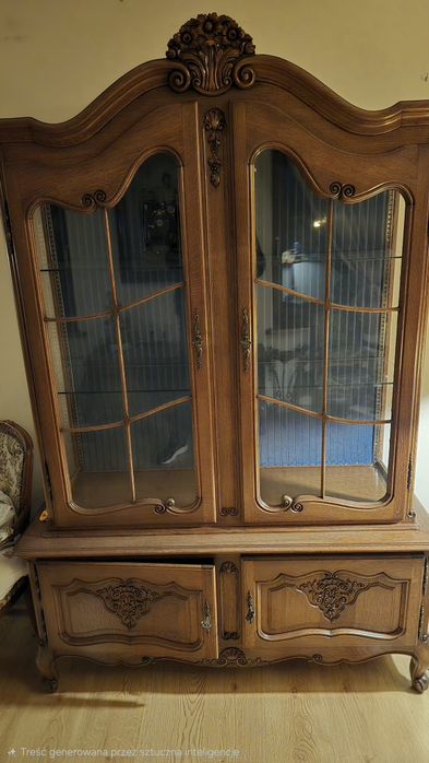 Witryna drewniana w stylu ludwikowskim