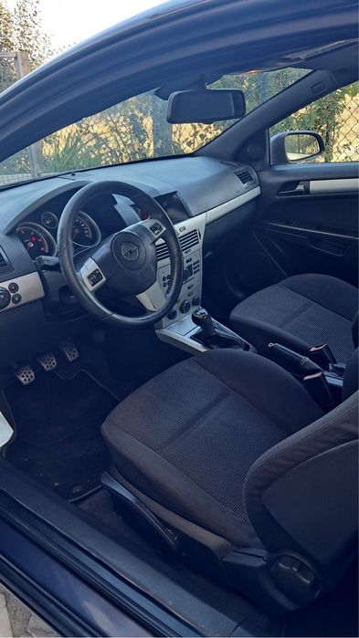 Opel astra H GTC