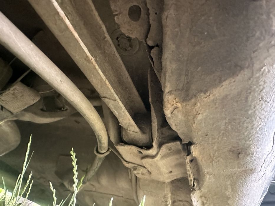 Продам мазду 323