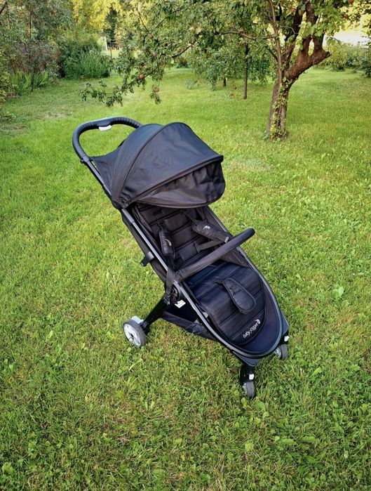 Baby Jogger City Tour 2 Jet Black lekki wózek spacerowy do samolotu