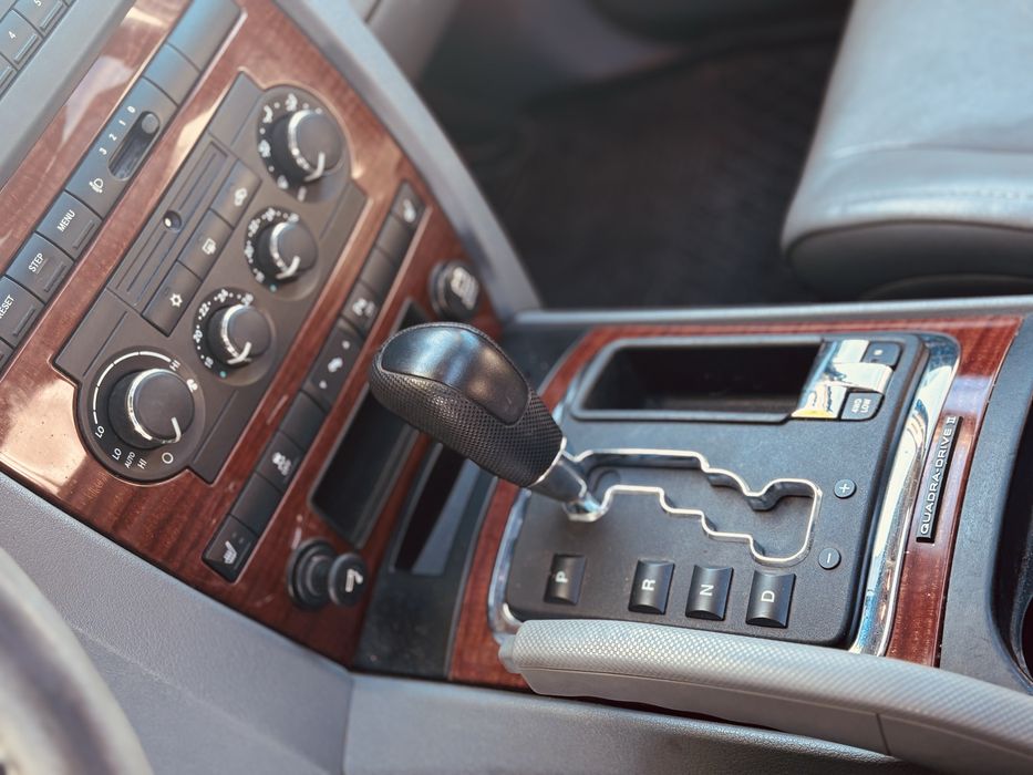 Jeep quadra drive niski przebieg