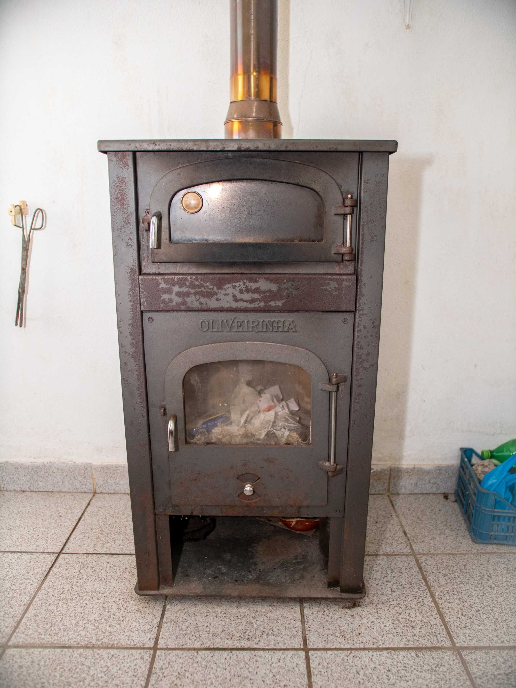 Salamandra a Lenha com Forno – Prática e Eficiente