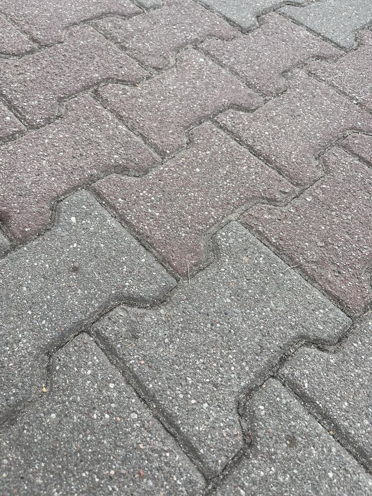Kostka brukowa szara i czerwona