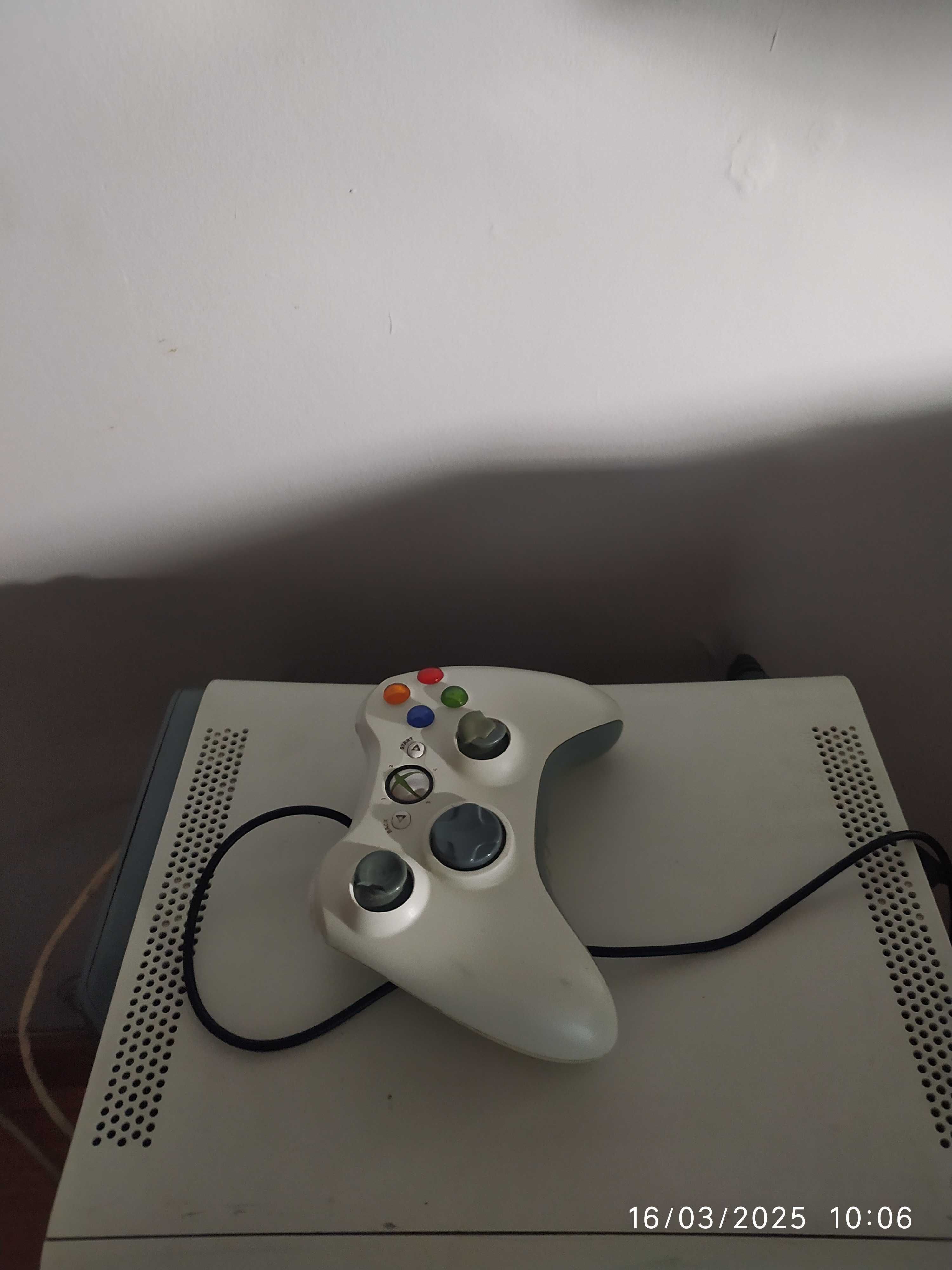 Xbox 360 com 5 jogos