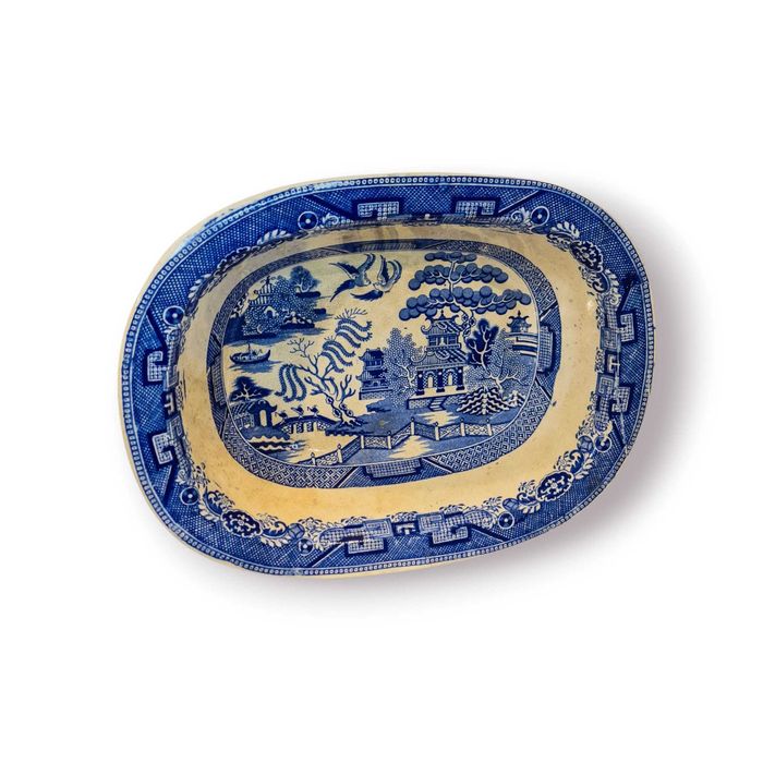 Travessa Antiga “Blue Willow” – Faiança Decorada – 34×26×7,5 cm