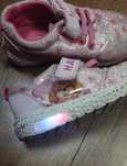 Oddam buty dla dziewczynki