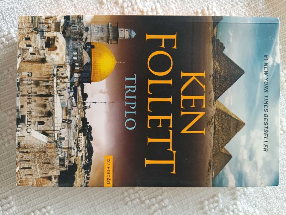 Vendo livro " Triplo"