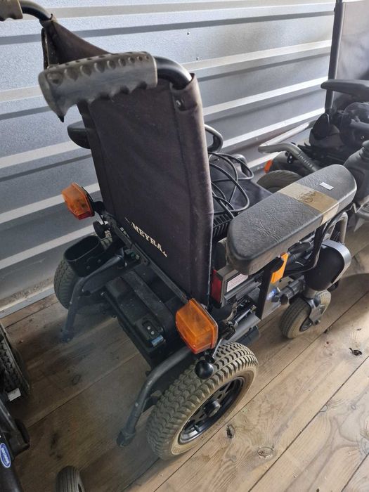 Wózek inwalidzki elektryczny MEYRA siedzisko 44 cm - 31