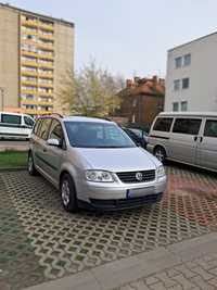 Sprzedam Vw Touran 1.9tdi
rok produkcji 2005