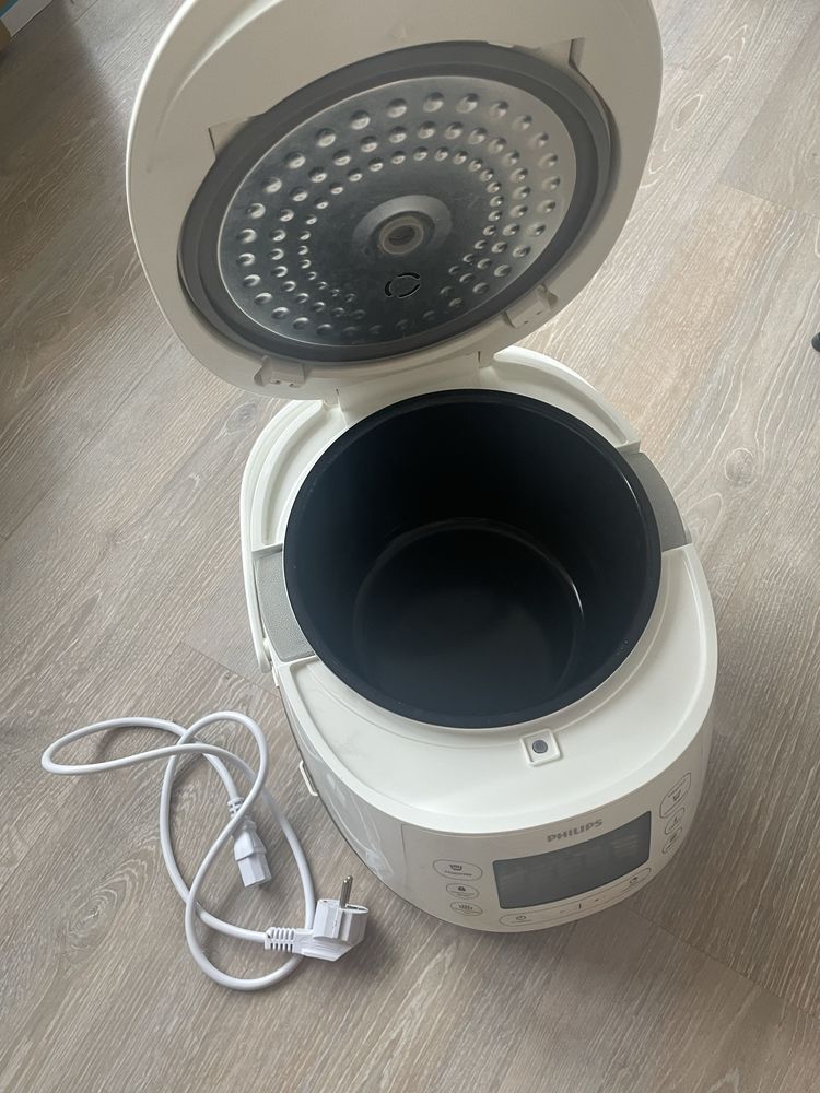 Мультиварка Б/У Philips HD4731/03