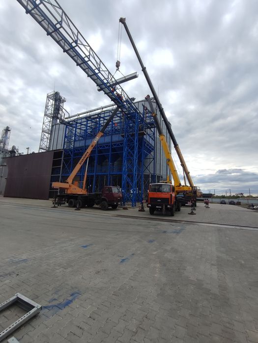 Послуги автокранів 25 тонн 28 метрів Волинська область є люлька