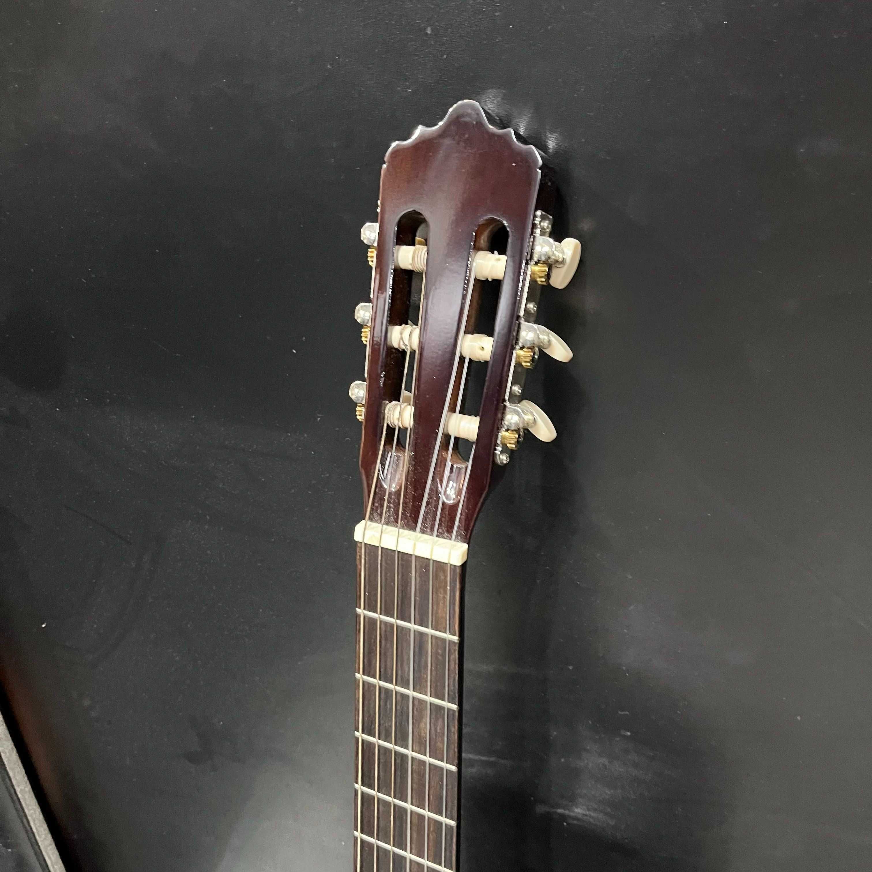 Gitara klasyczna Santos Martinez SM44 + Futerał + Stojak