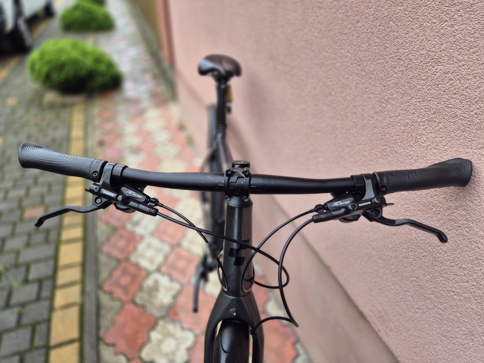 Продам велосипед Cube Hyde 29