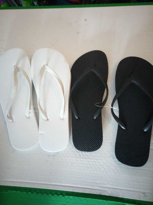 chinelos n 37/38  unissexo novos e embalados