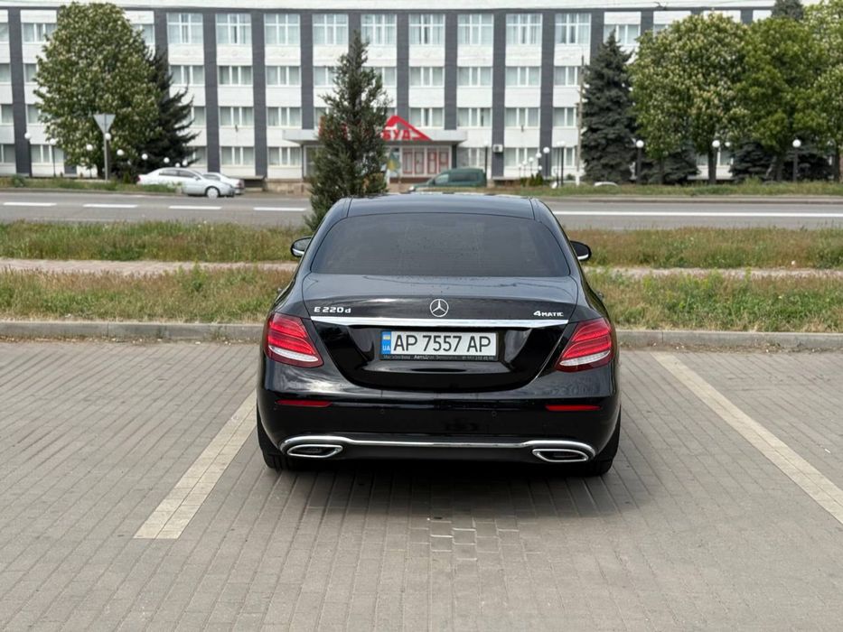 Mersedes-Benz E-Class 2017 W 213 220d G-tronic 195 k. c 4Matik