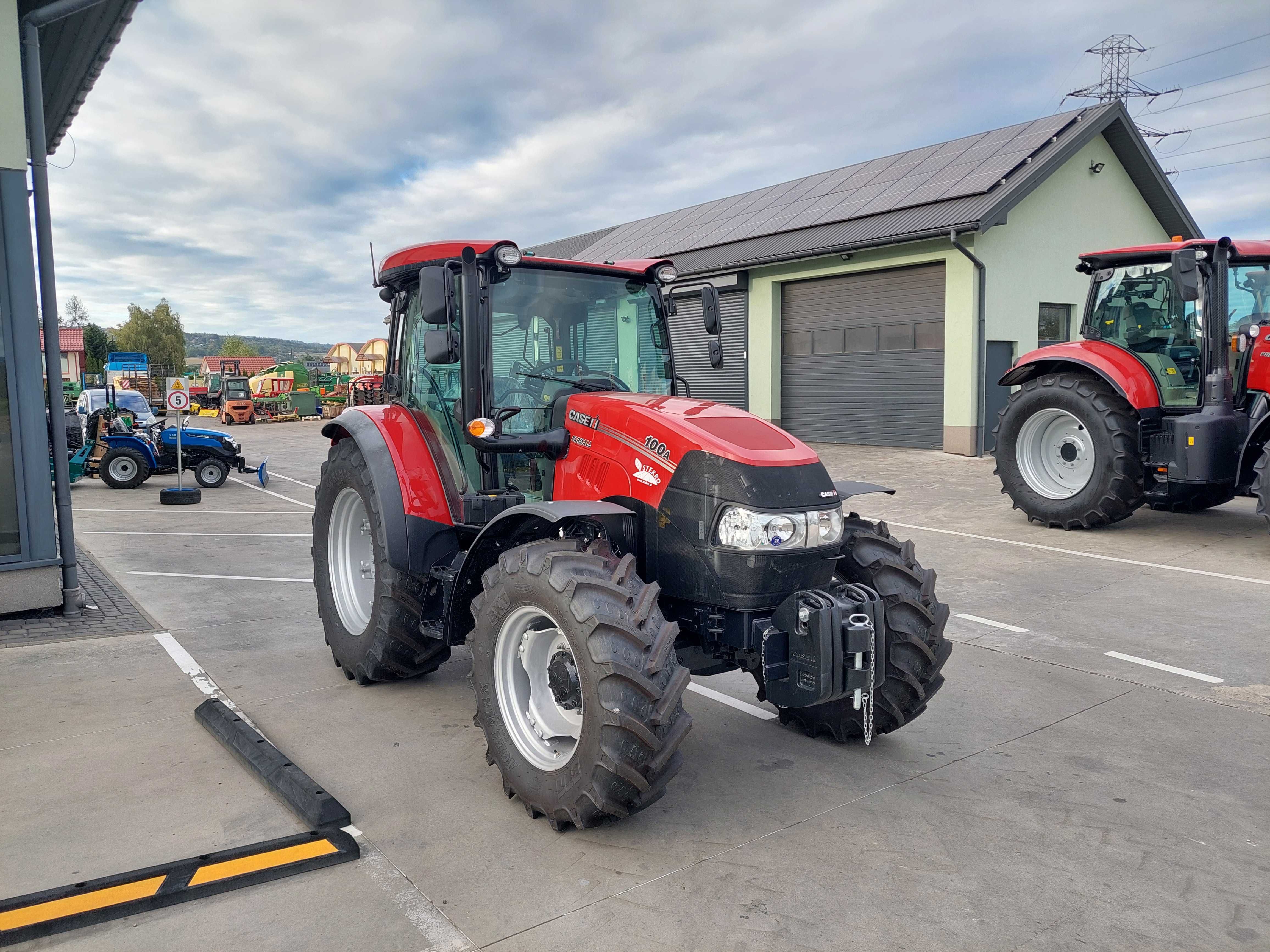 Ciągnik rolniczy CASE IH Farmall 100A Power Shuttle - RATY 0 %