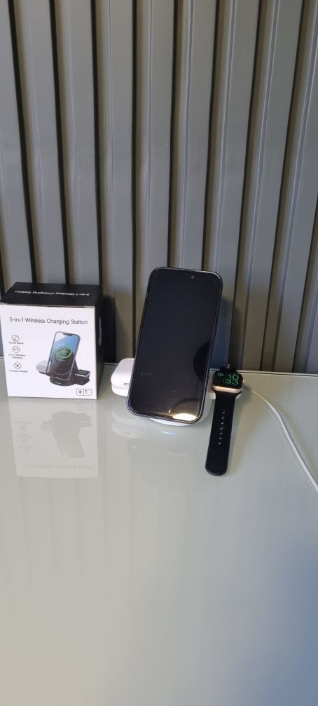 Бездротовий зарядний пристрій Charger 3в1 23W(беспроводная зарядка)