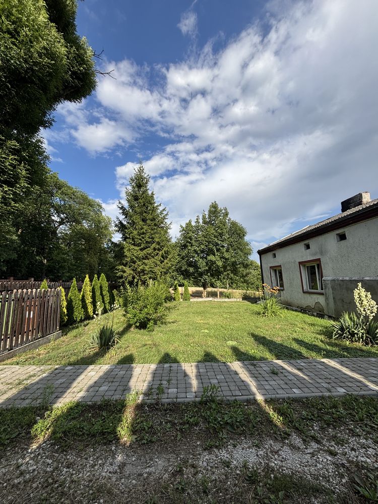 Dom parterowy z garażem wolnostojącym Wieniec