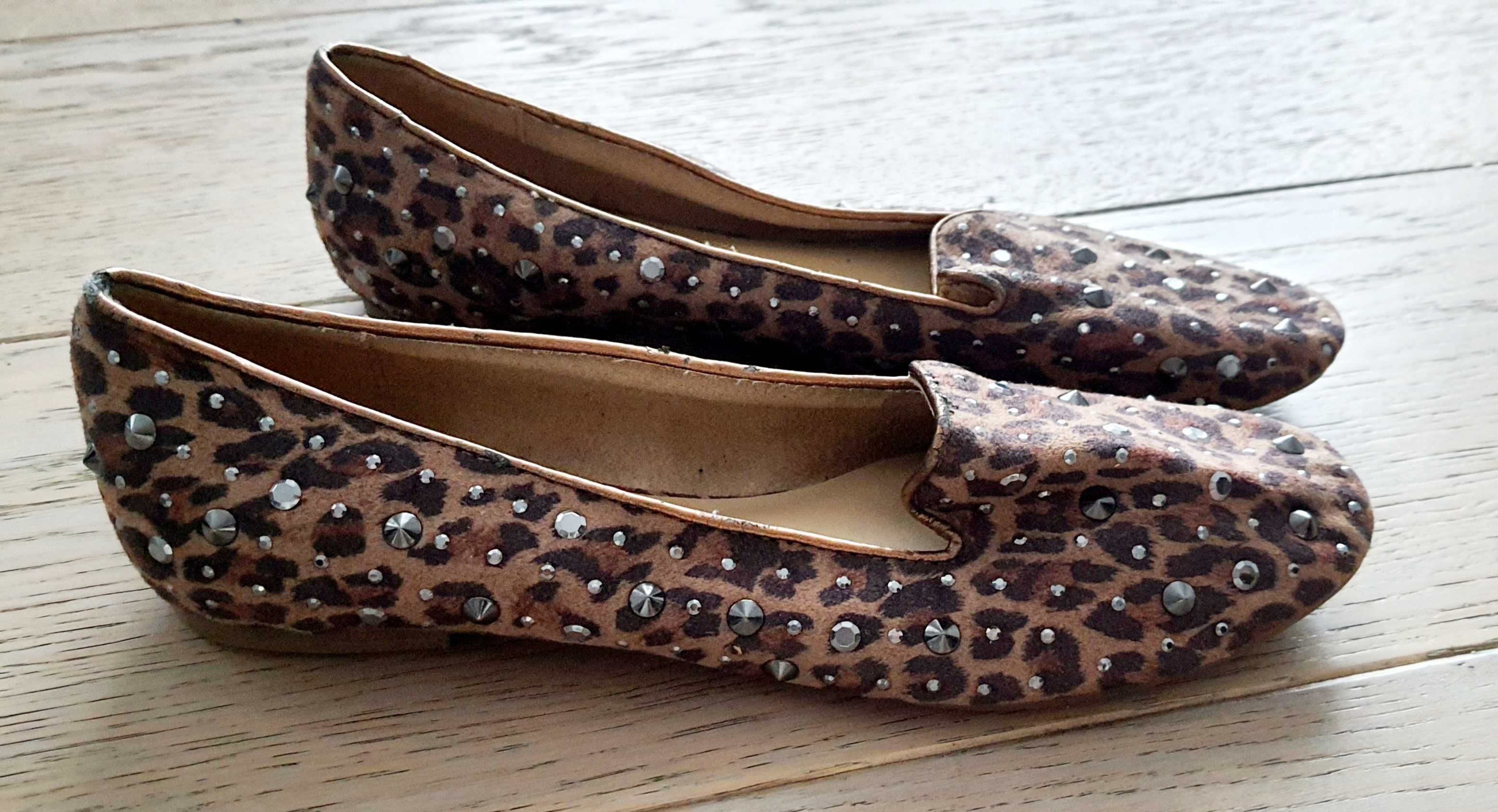 Tamaris 37 nowe buty damskie z ćwiekami w panterkę