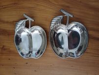Taças vintage metálicas em forma de maçã