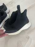 Кросівки Adidas,reserved