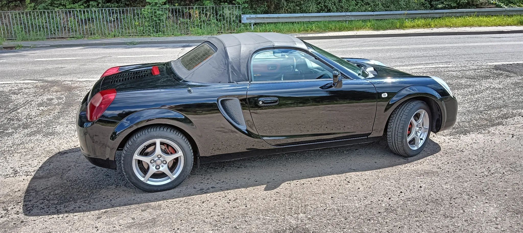 Toyota MR2 Efektowny egzemplarz z SMT