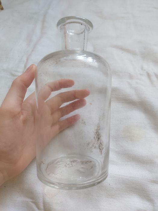 Stara butelka szklana