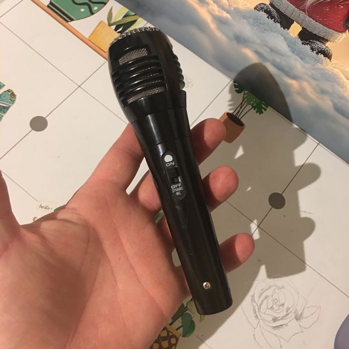 Mikrofon dynamiczny do karaoke