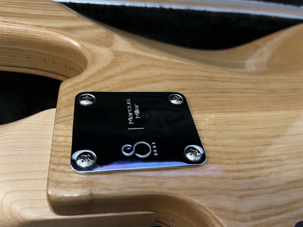 Gitara basowa Sire V9 pięciostrunowa