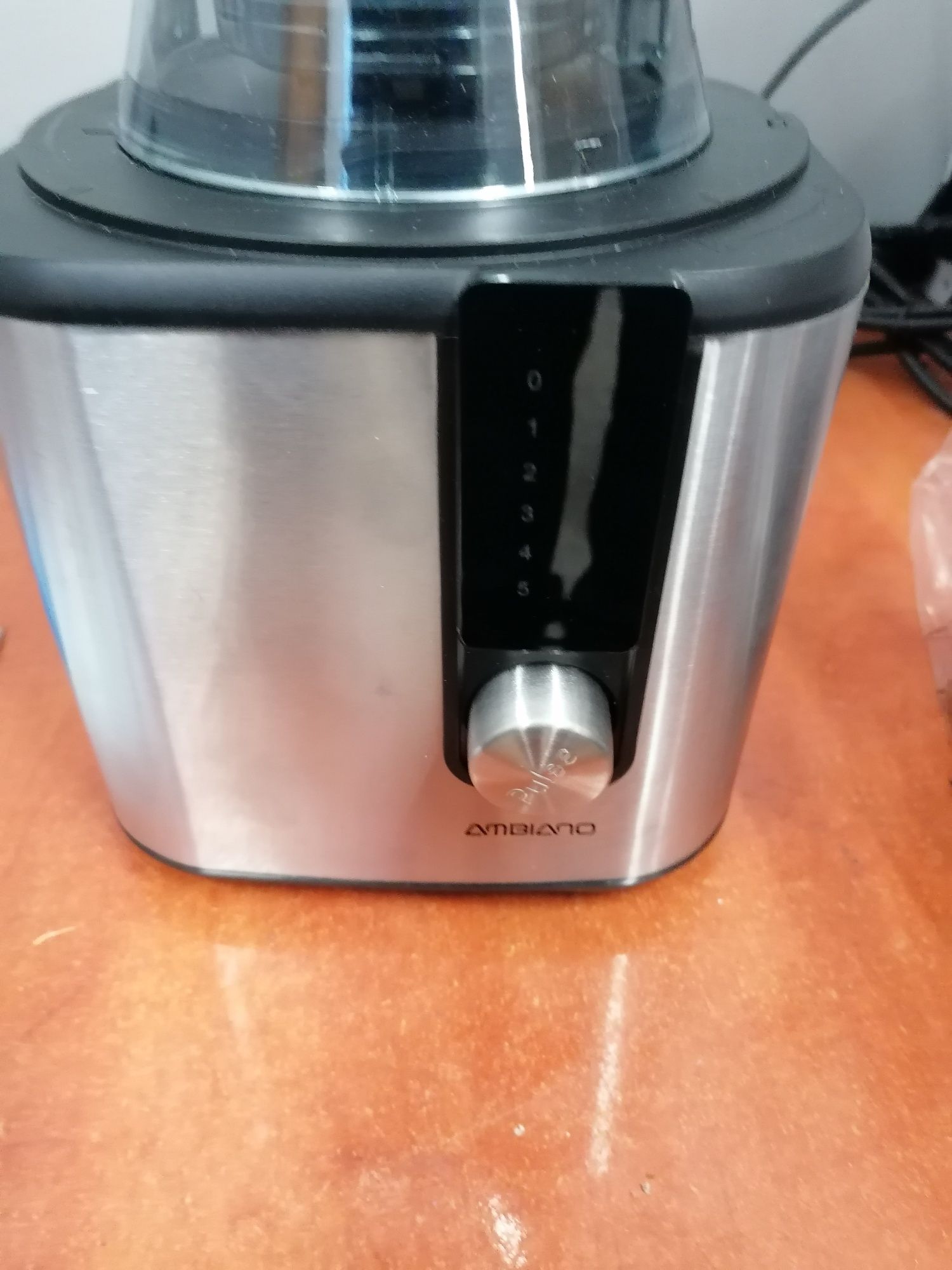 Robot kuchenny ambiano
