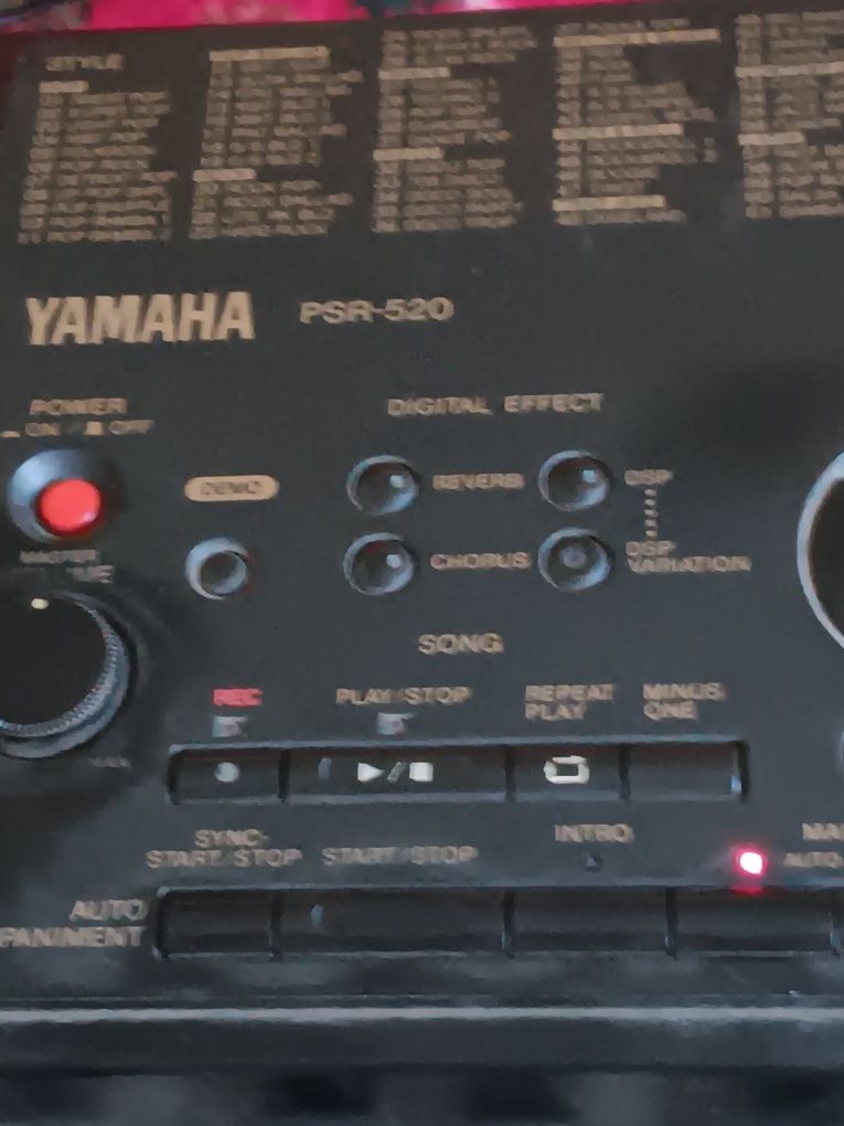 Keyboard yamaha psr 520