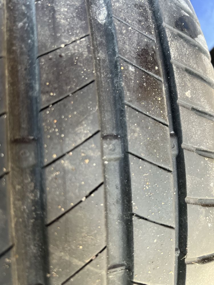 Bridgestone. 205/55/17 w91