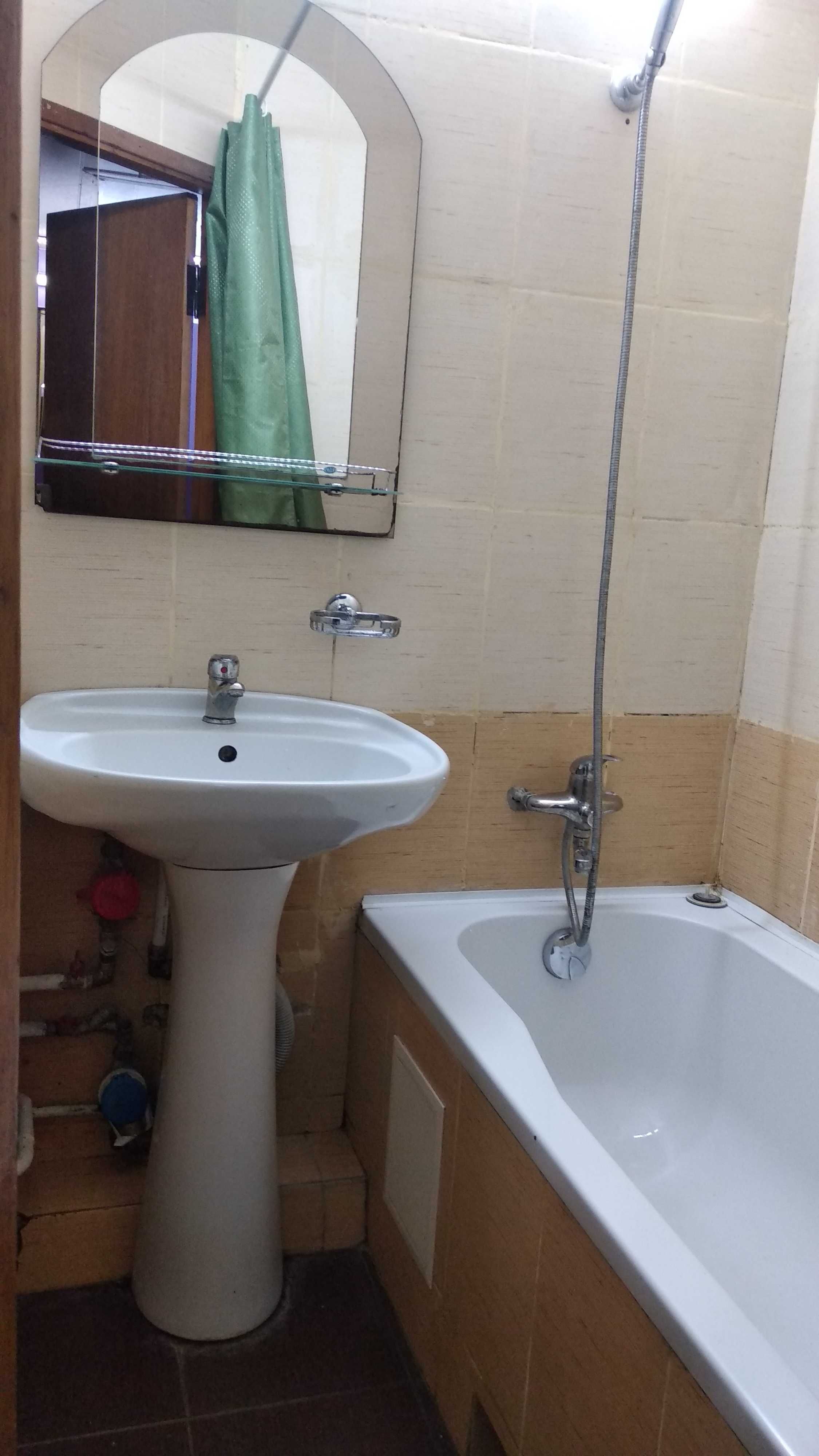 3 кім квартира на Виноградарі.  Вітряні гори.  Бестужева