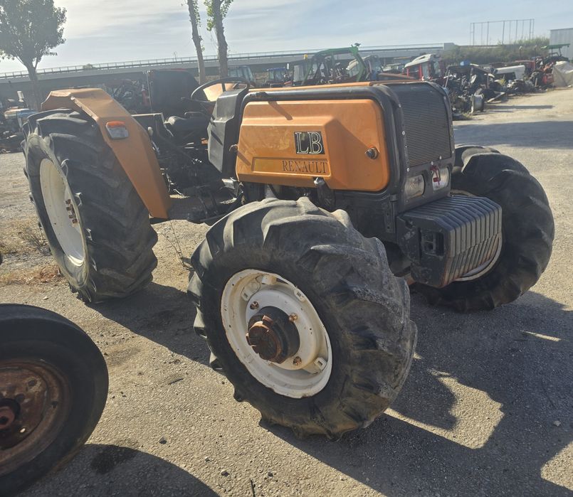 Trator Renault 80-14 LB