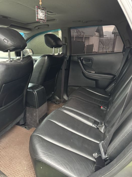 Позашляховик Nissan Murano