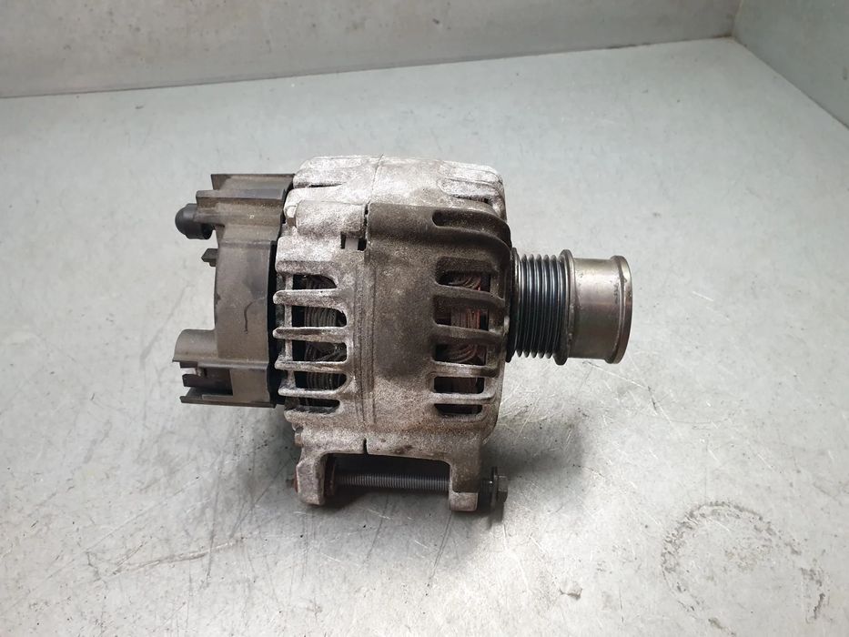 Alternador SKODA Fabia III Hatchback (NJ3)