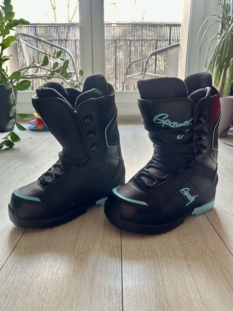 Damskie buty snowboardowe Gravity Sublime Black/Blue rozmiar 38